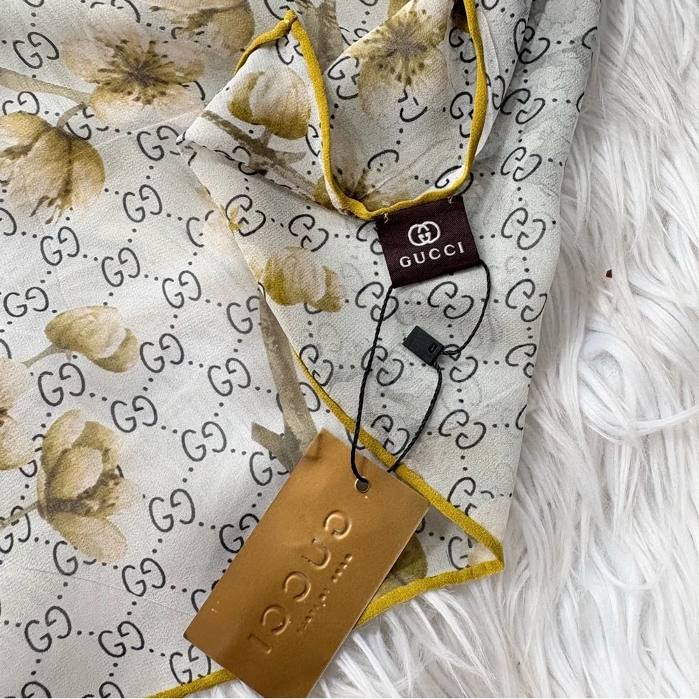 Gucci 100% silk luxury floral blossom print GG scarf ‼️LAST ONE LEFT (hijabi)